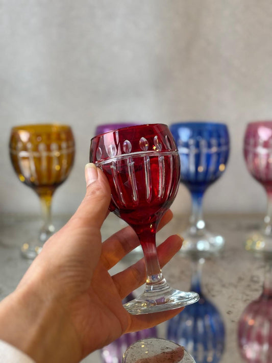 Colorful Wine Glass Set - 6 Elegant Stemware Pieces for Festive Entertaining